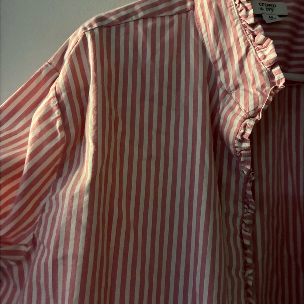 Crown & Ivy Ruffled Pink Striped button down size medium - Picture 3 of 4